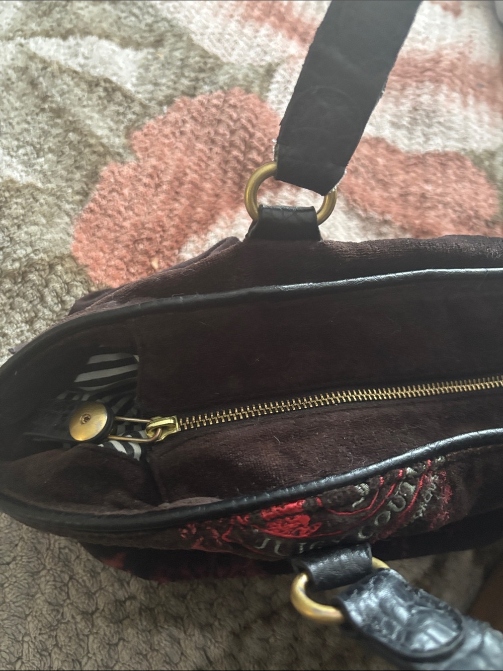 Juicy Couture Black Velvet Shoulder Bag with Red Logo Accents - Picture 2 of 4